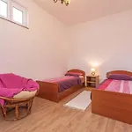 Niko Apartment